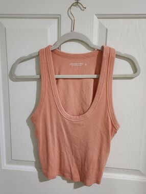Abercrombie & Fitch Peach Ribbed Scoop Tank